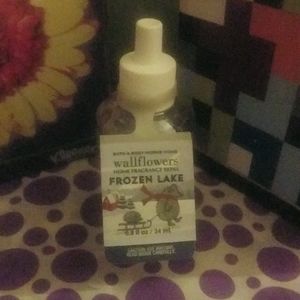 Bath and Body Works Frozen lake wallflower refill